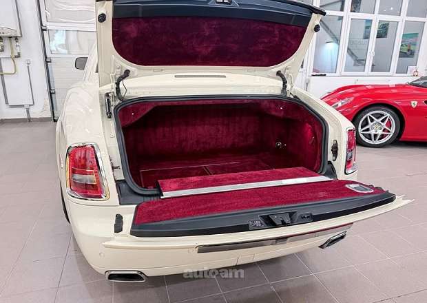 Rolls Royce Phantom