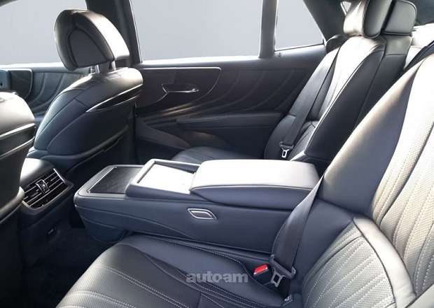 Lexus LS 500
