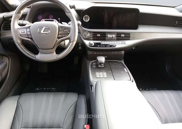Lexus LS 500