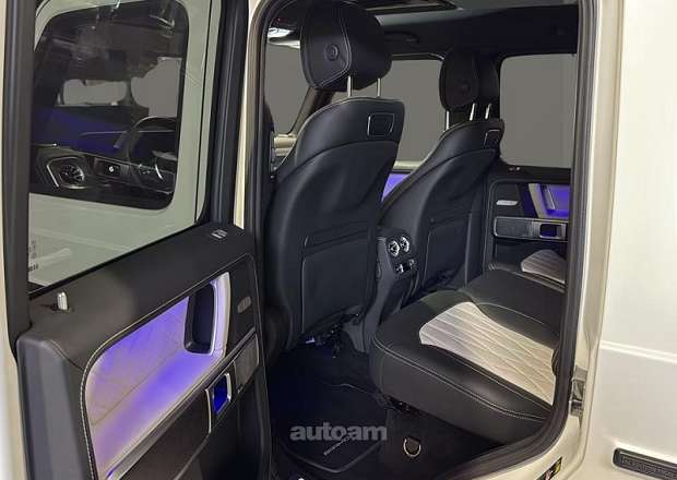 Mercedes-Benz G 500