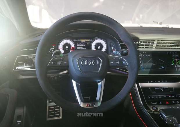 Audi RSQ8