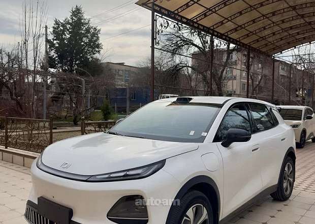 Changan Nevo Q05