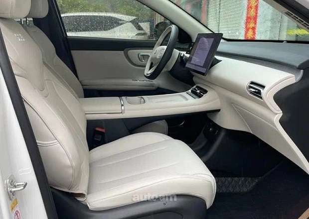 Changan Nevo Q05