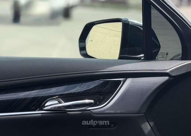 Cadillac XT6