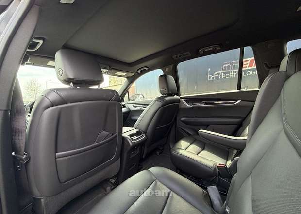 Cadillac XT6