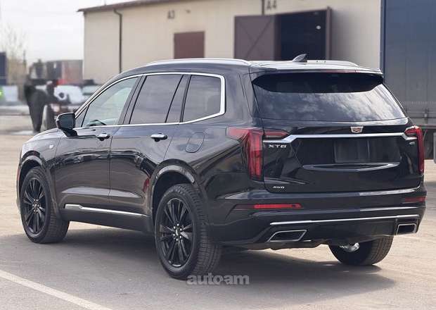 Cadillac XT6
