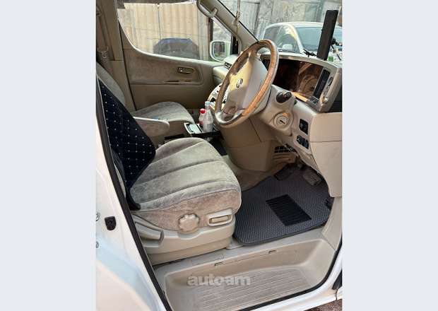 Nissan Elgrand 2003 — լուսանկար 4