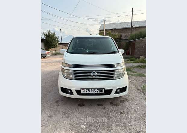Nissan Elgrand 2003 — լուսանկար 2