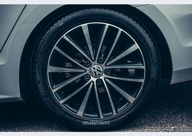 Volkswagen Jetta 2017 — լուսանկար 4