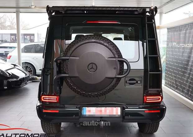 Mercedes-Benz G 500