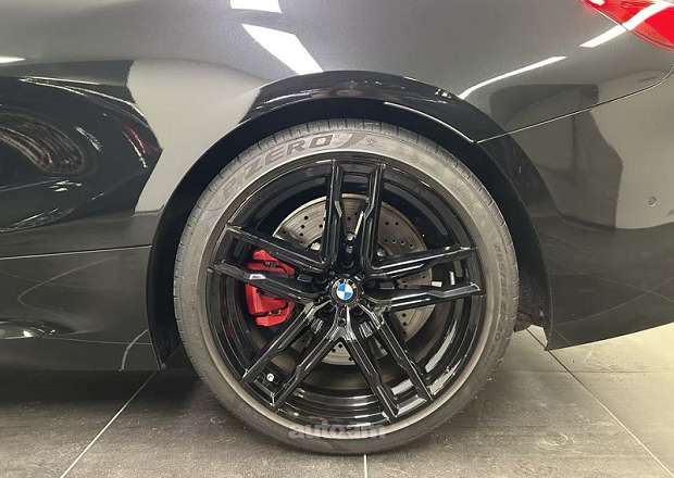 BMW M8