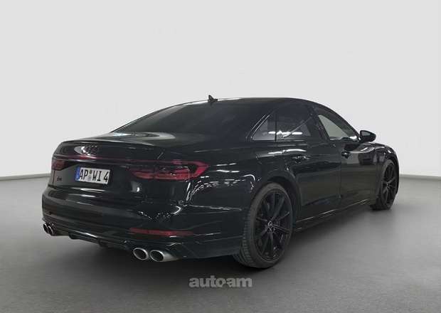 Audi S8/R8