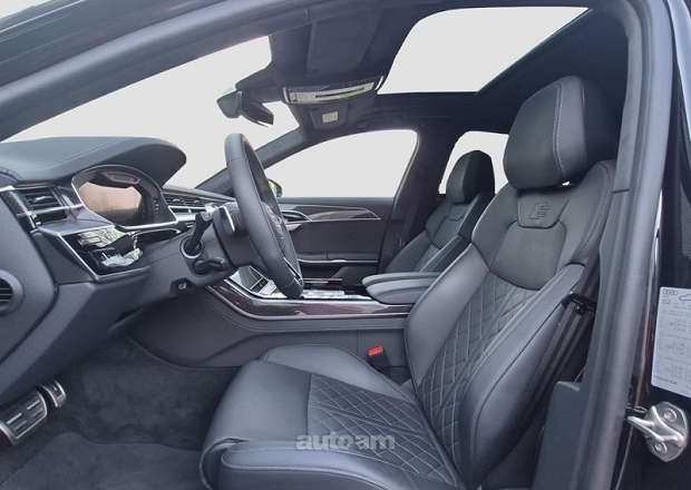 Audi S8/R8