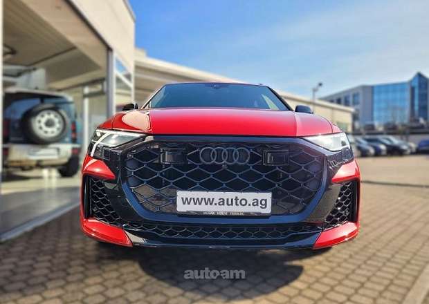 Audi RSQ8