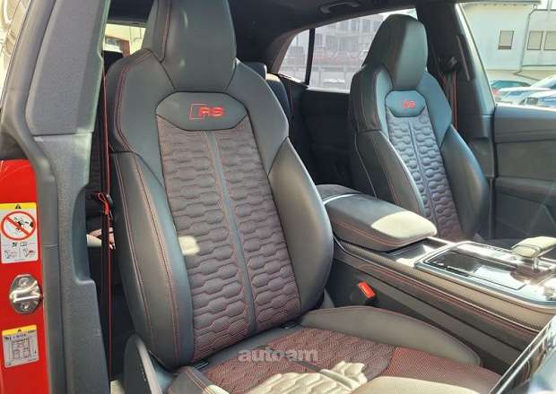 Audi RSQ8