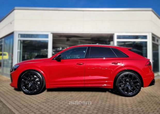 Audi RSQ8