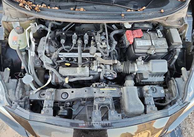 Nissan Versa
