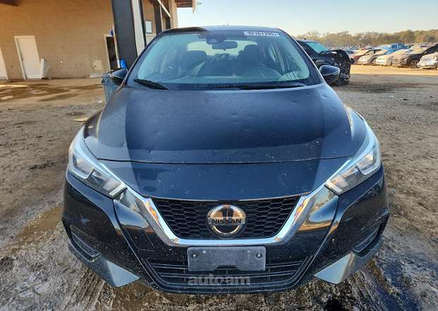 Nissan Versa