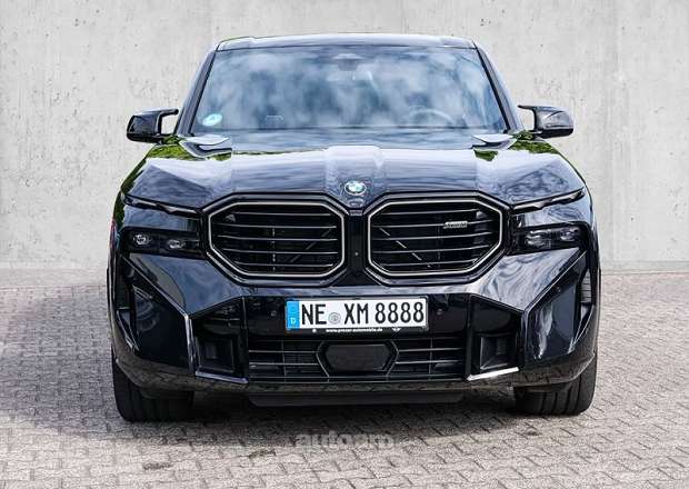 BMW XM