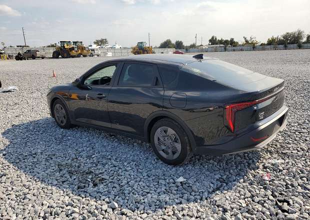 Kia K4