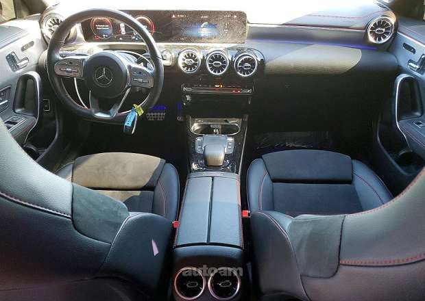Mercedes-Benz CLA 250