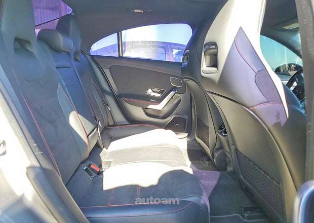 Mercedes-Benz CLA 250