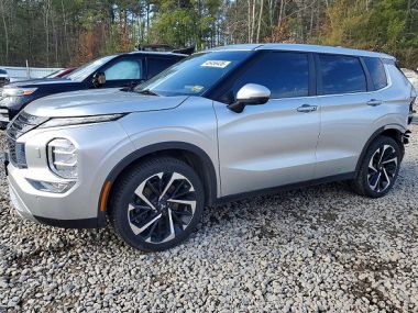Mitsubishi Outlander  2022 