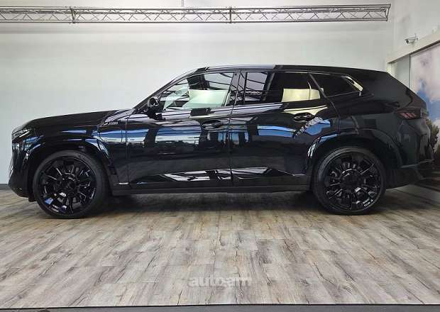 BMW XM