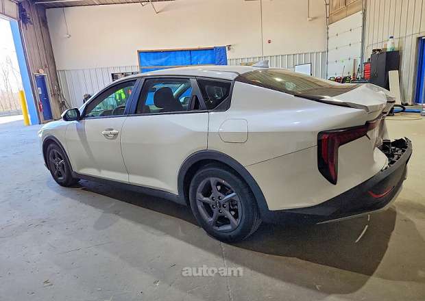 Kia K4