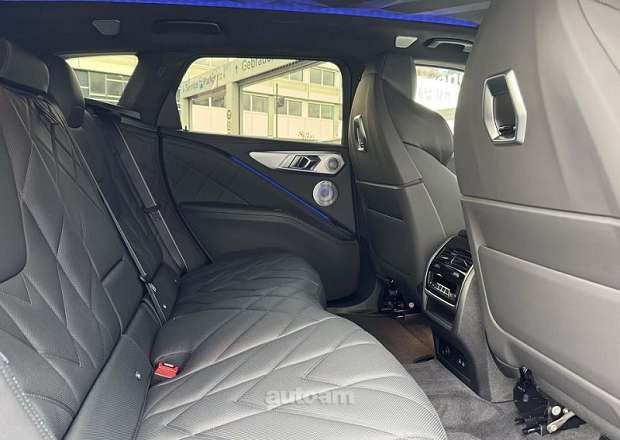 BMW XM