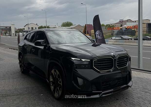 BMW XM