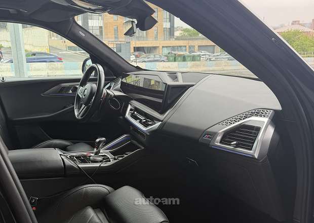 BMW XM