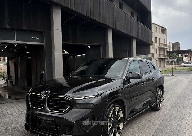 BMW XM