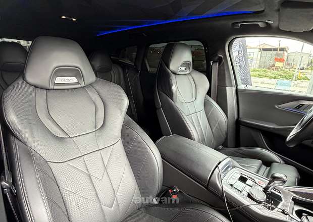 BMW XM