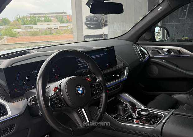 BMW XM
