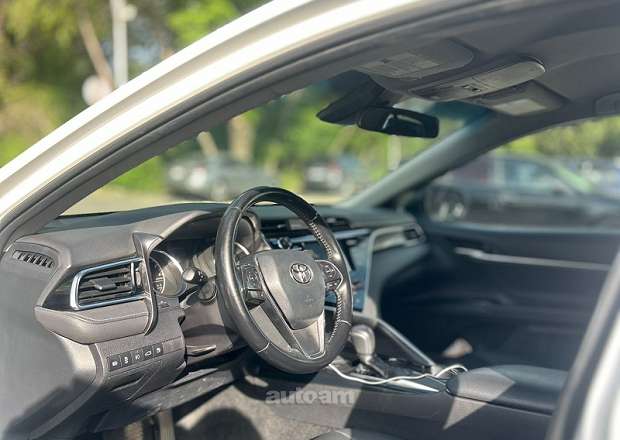 Toyota Camry 2018 — լուսանկար 10