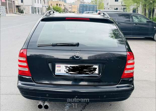 Mercedes-Benz C 180