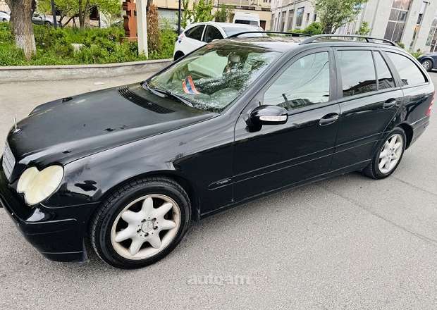 Mercedes-Benz C 180