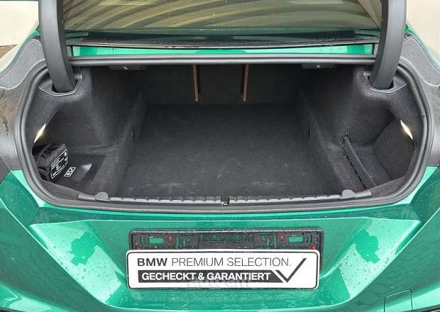 BMW M8