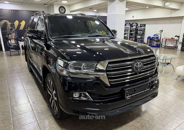 Toyota Land Cruiser 200