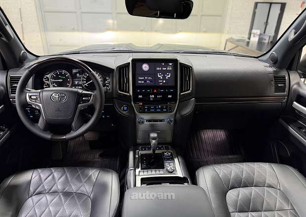 Toyota Land Cruiser 200