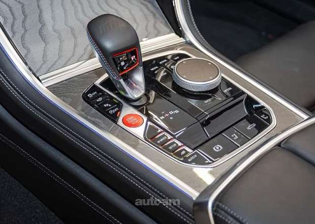 BMW M8