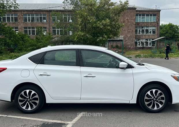 Nissan Sentra