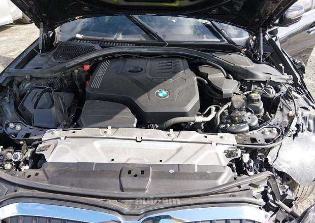 BMW 330