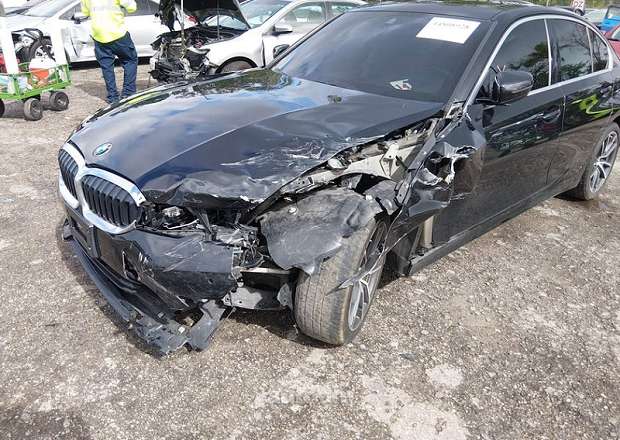 BMW 330