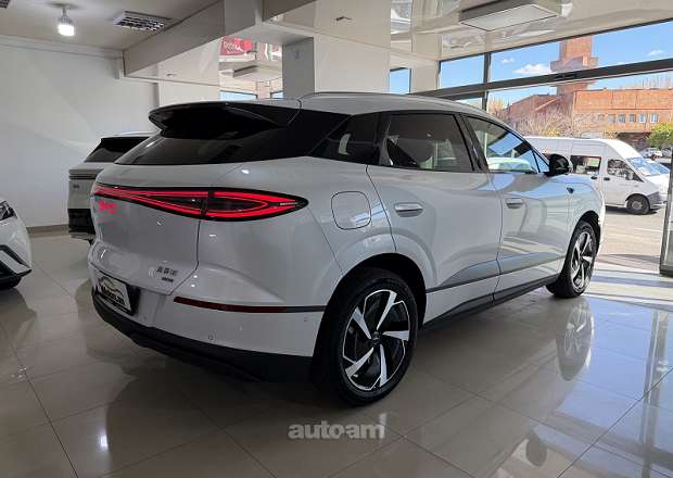 BYD SEA Lion 06