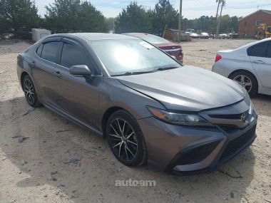 Toyota Camry  2022 
