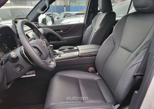 Lexus LX 500d