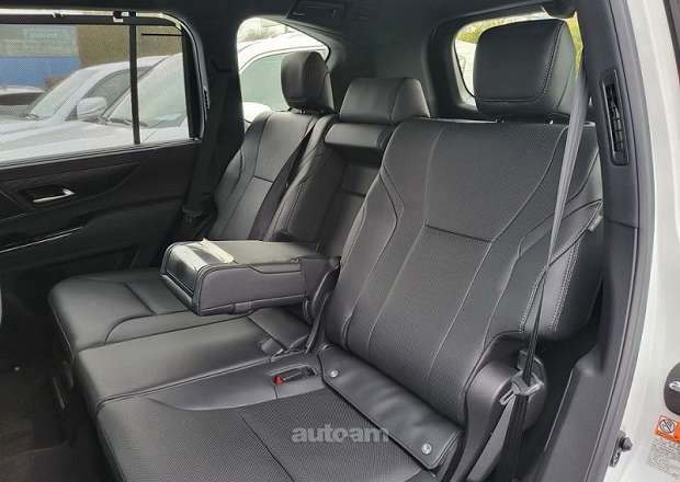 Lexus LX 500d