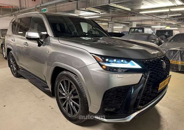 Lexus LX 600